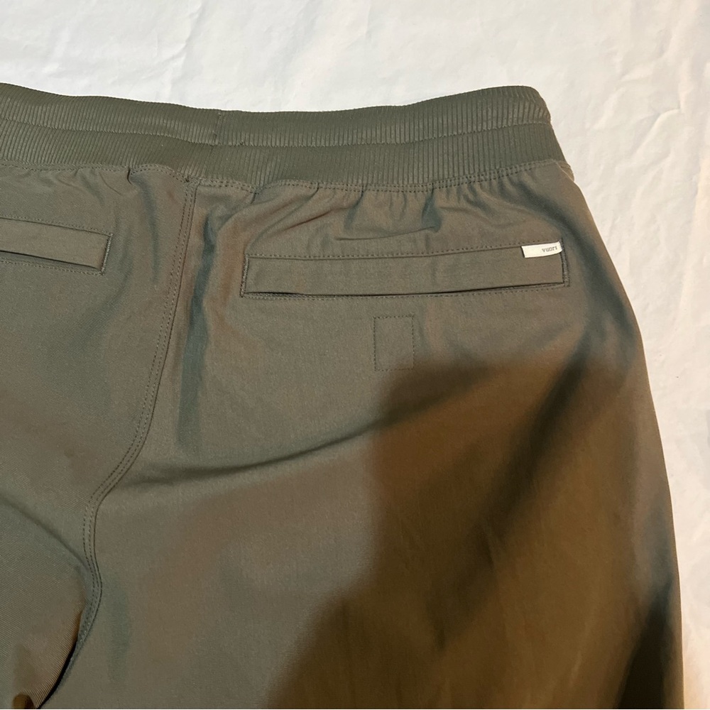 Vuori Meta Green Jogger Performance Comfort Size L - Picture 10 of 16